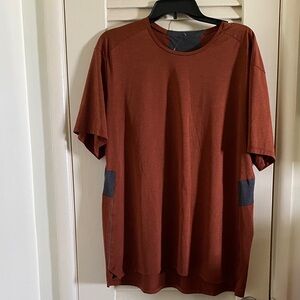 lululemon athletica Men's Short-Sleeve top